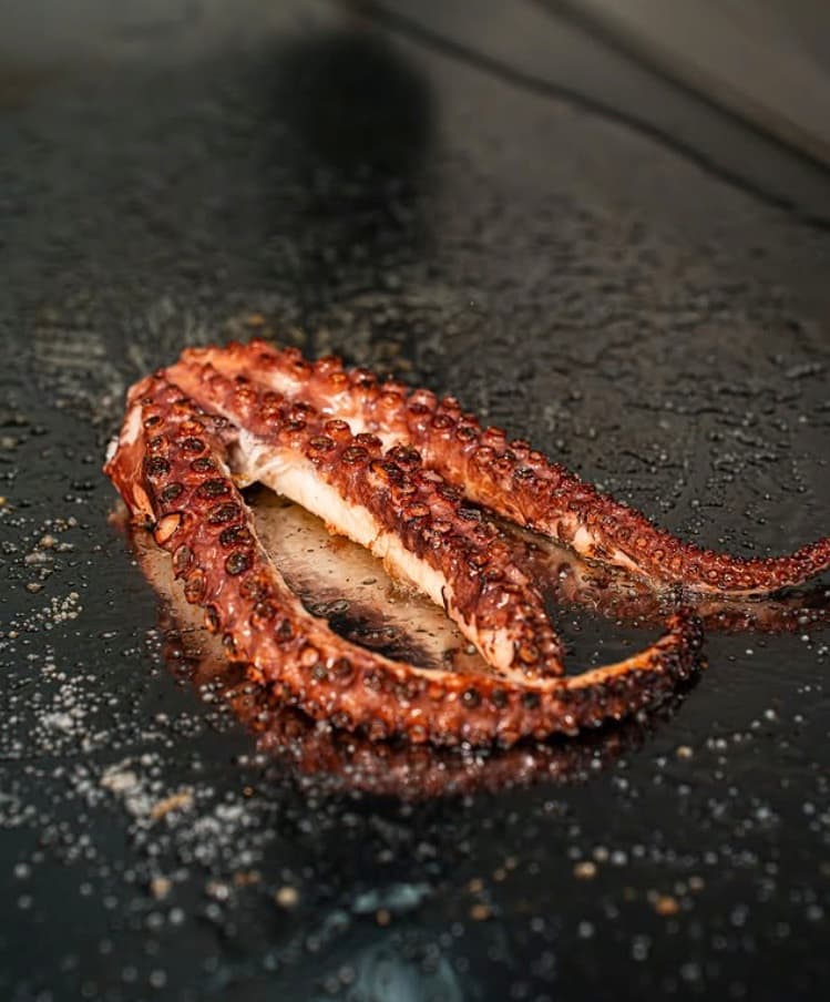 Poulpe grillé à la plancha